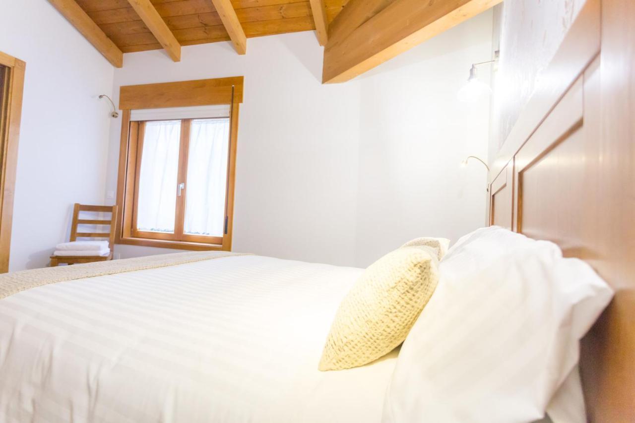 Casa Da Ponte De Penas Hotell Melide Exteriör bild